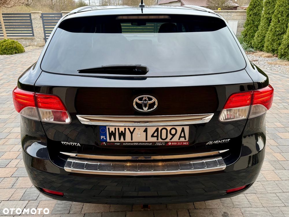 Toyota Avensis 1.8 Sol NAVI - 9