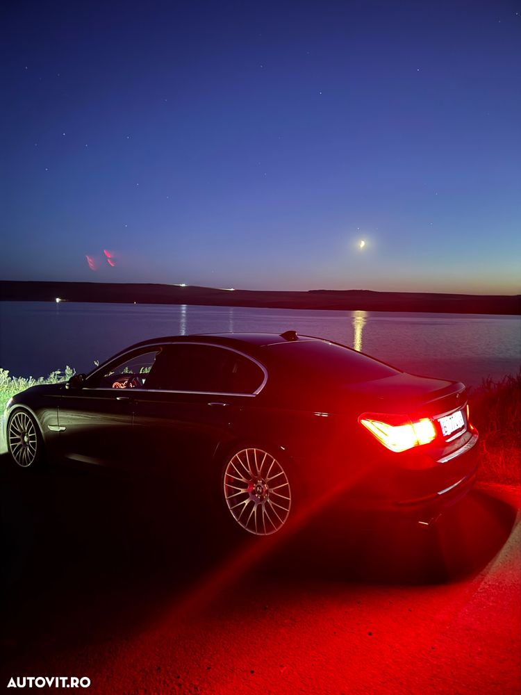 BMW Seria 7 730d xDrive - 9