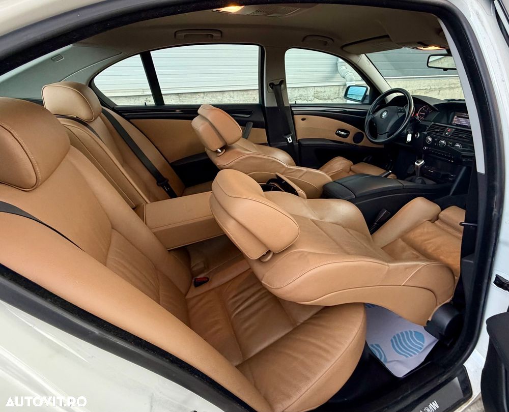 BMW Seria 5 520d Edition Exclusive - 9