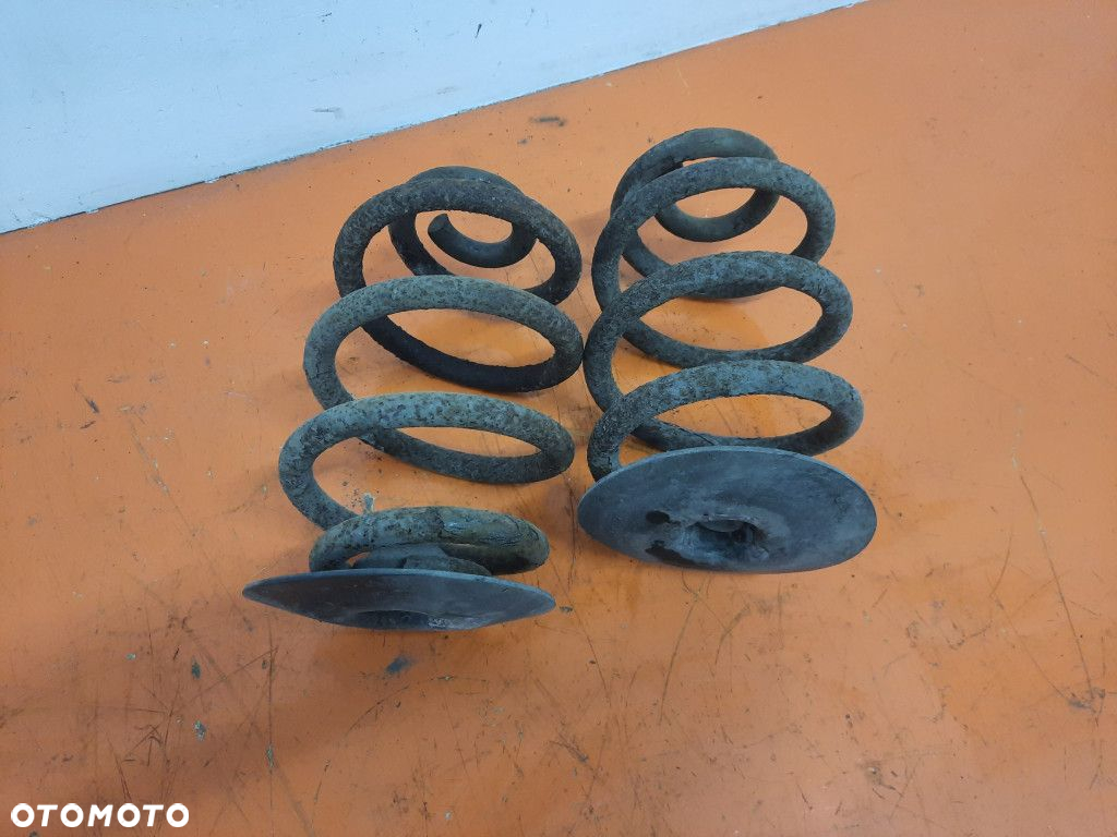 BMW 318I E46 KOMBI 97-03 SPRĘŻYNY TYŁ KOMPLET  194E1 - 4