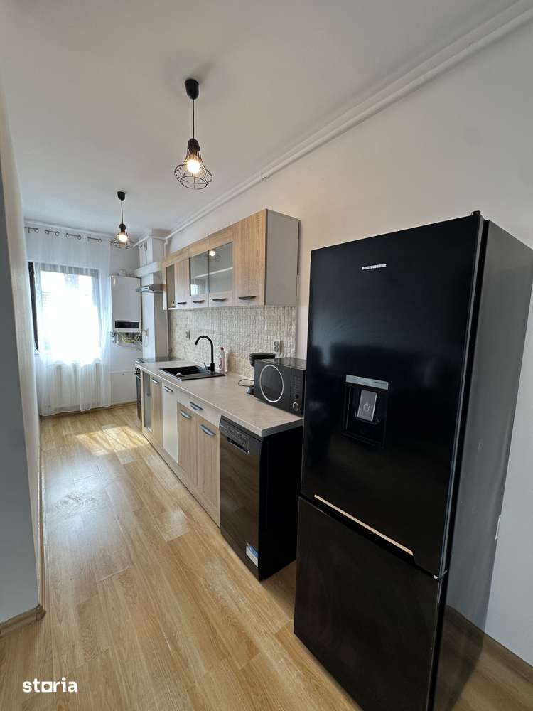 Apartament 3 camere | 2 bai | Parcare inclusa | Lift | Disponibil imed — fotografia 3