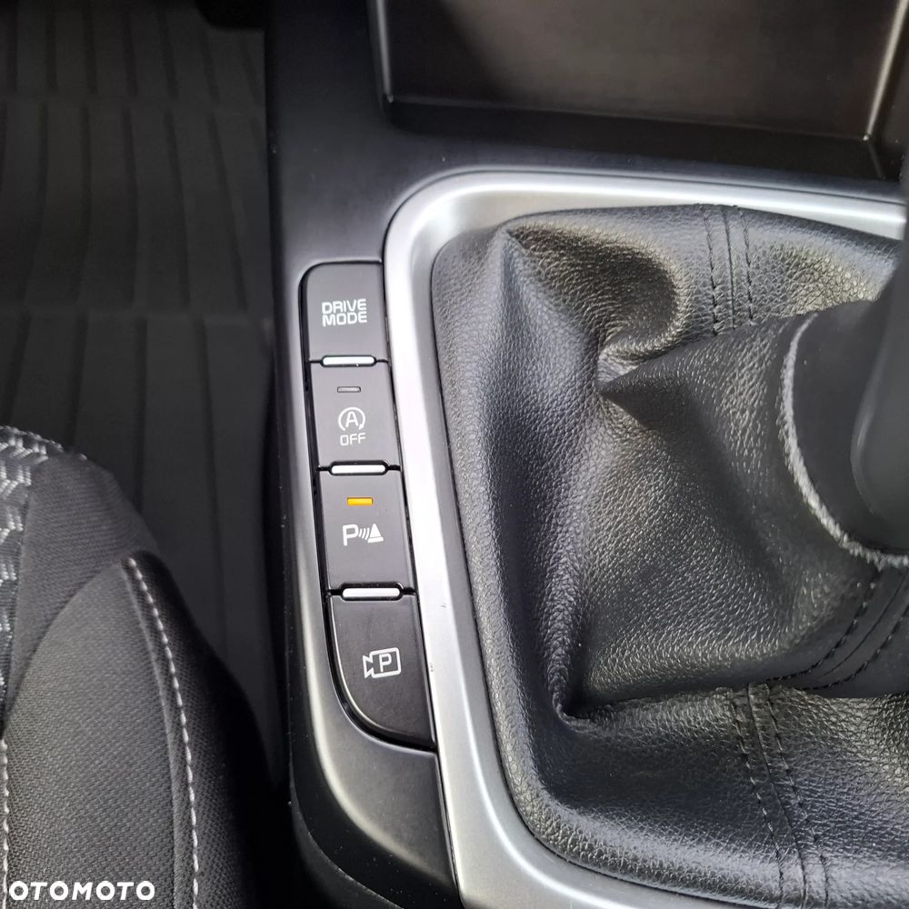 Kia Ceed 1.6 CRDi (48V Mild-Hybrid) Vision - 17