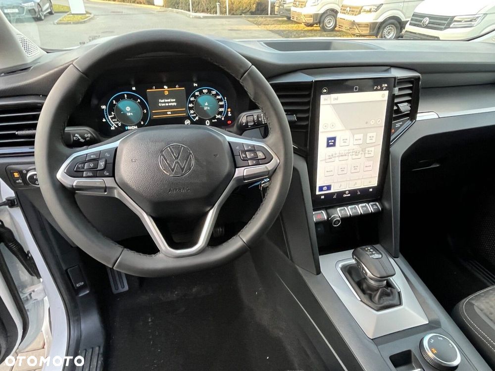 Volkswagen Amarok - 13