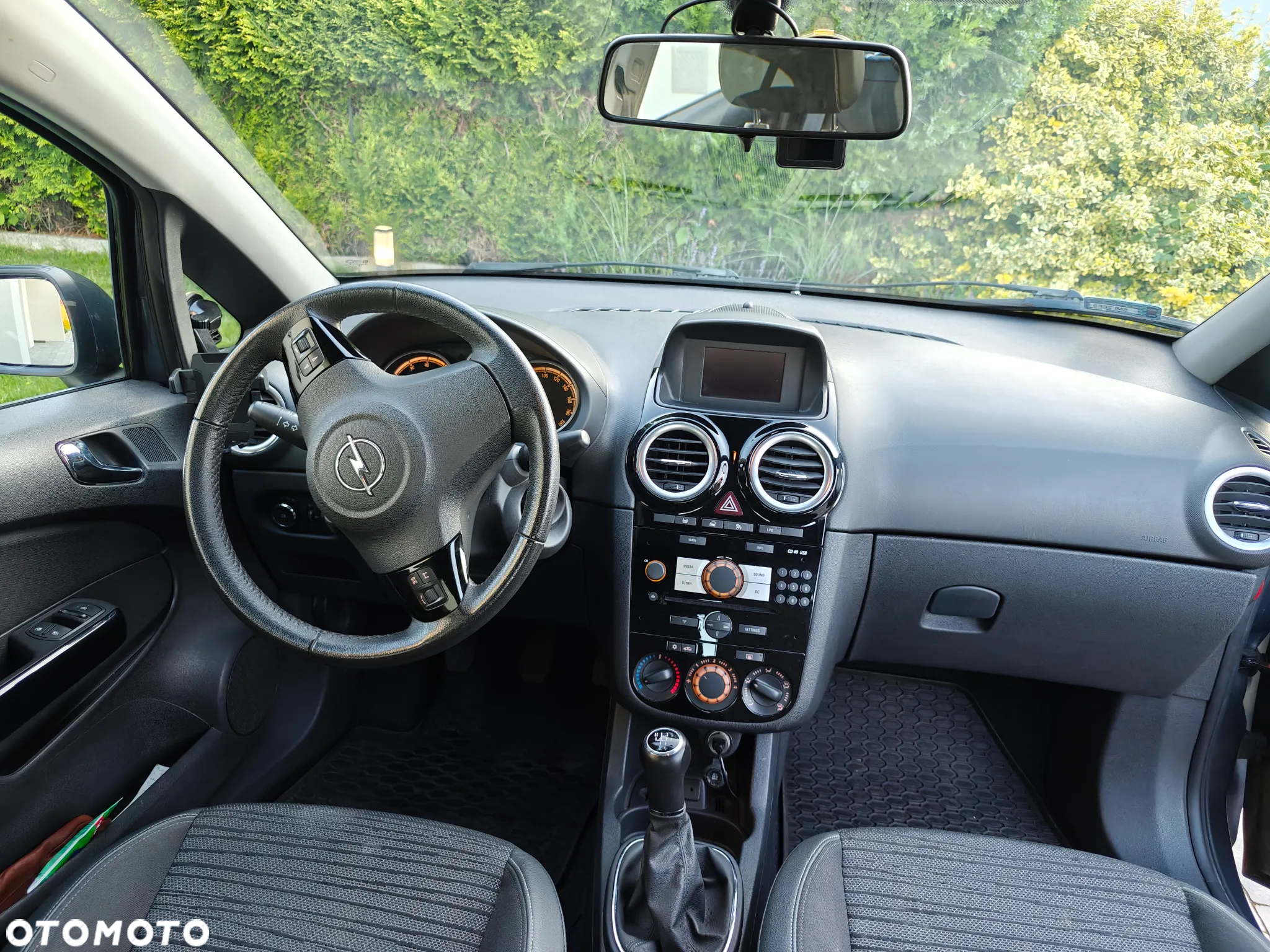 Opel Corsa 1.2 16V Graphite - 3