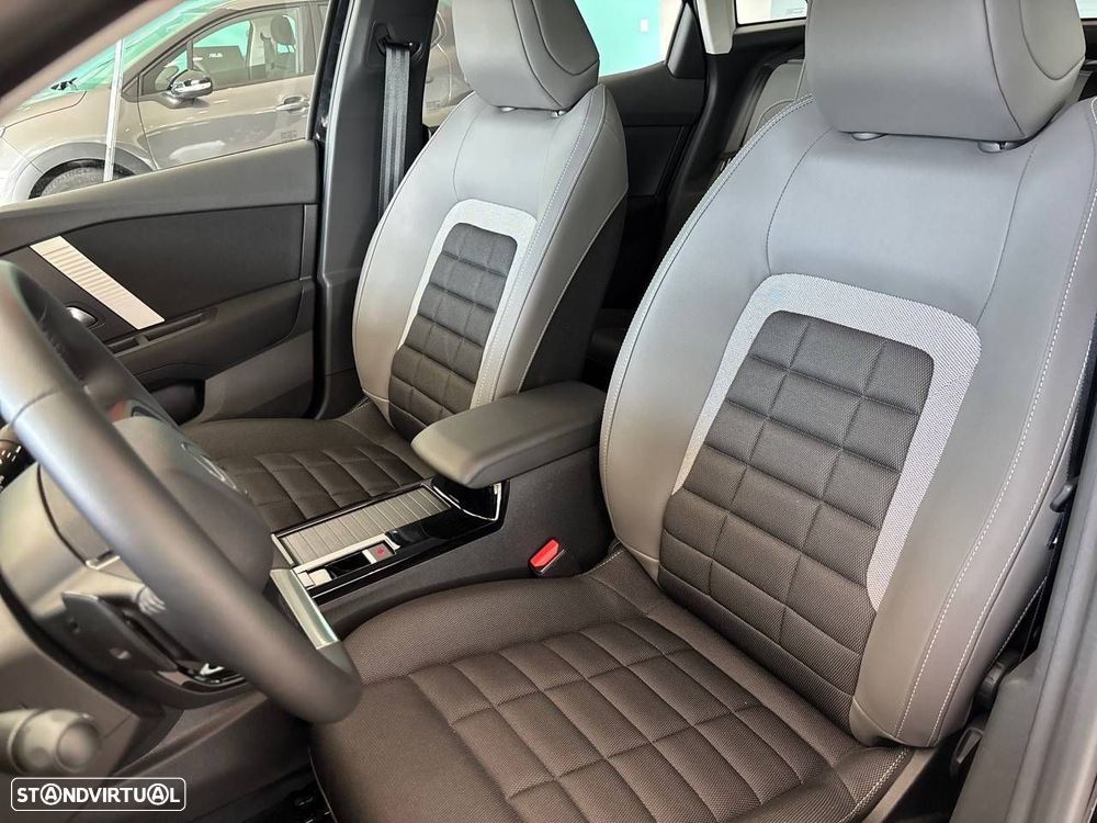 Citroën C4 1.2 Hybrid Plus e-DSC6 - 9