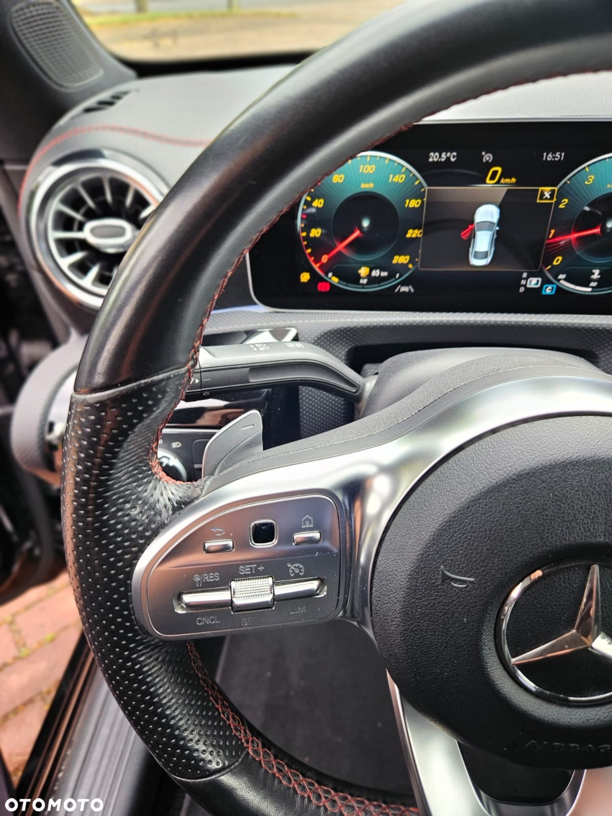 Mercedes-Benz CLA 200 7G-DCT AMG Line - 24