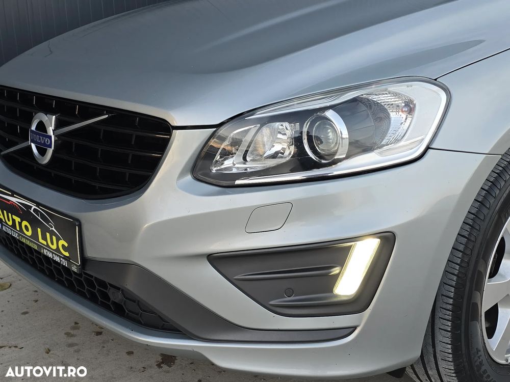 Volvo XC 60 D4 R-Design - 12
