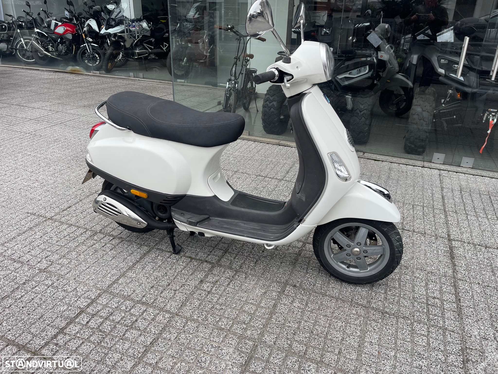 Vespa 50 Lx 50, 4 tempos - 9