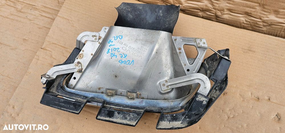 Tips / Ornament evacuare dreapta Volvo XC40 2018 2019 2020 2021 2022 - 2