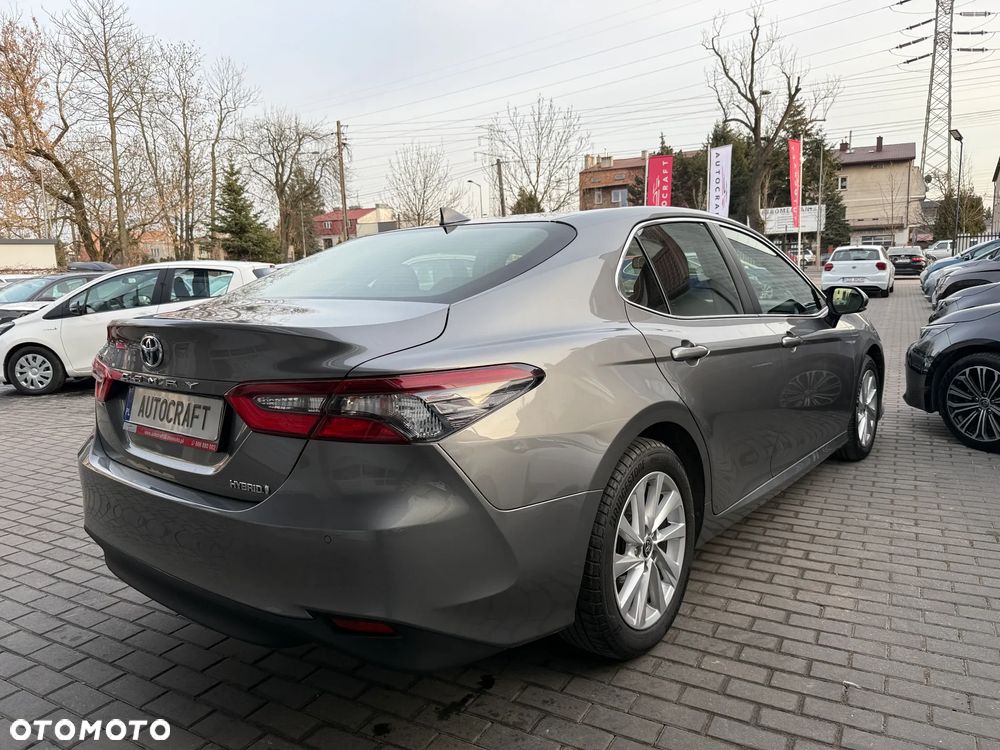 Toyota Camry 2.5 Hybrid Comfort CVT - 30