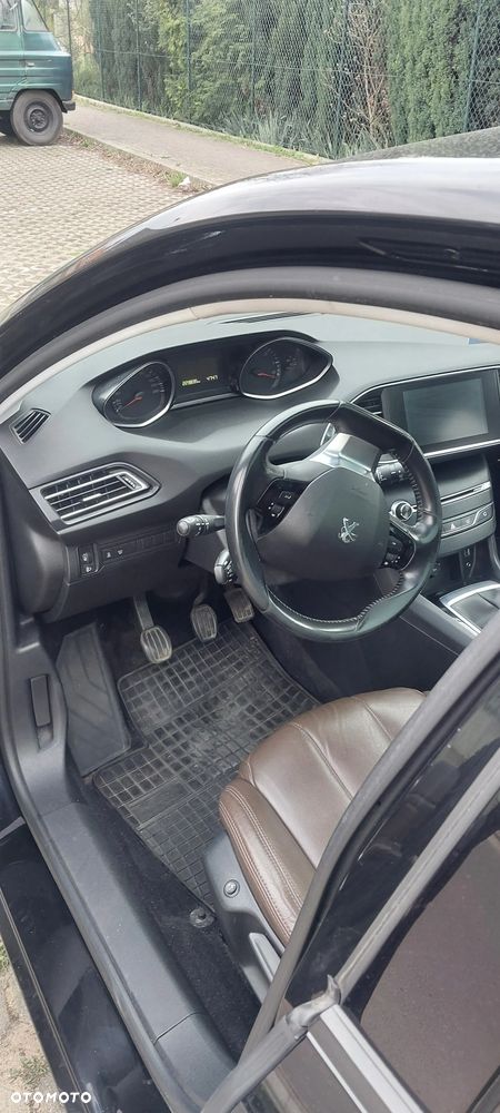 Peugeot 308 BlueHDi FAP 120 Stop & Start Allure - 13