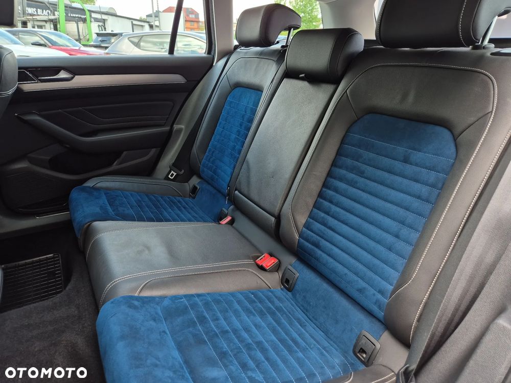 Volkswagen Passat 2.0 TSI Elegance DSG - 14