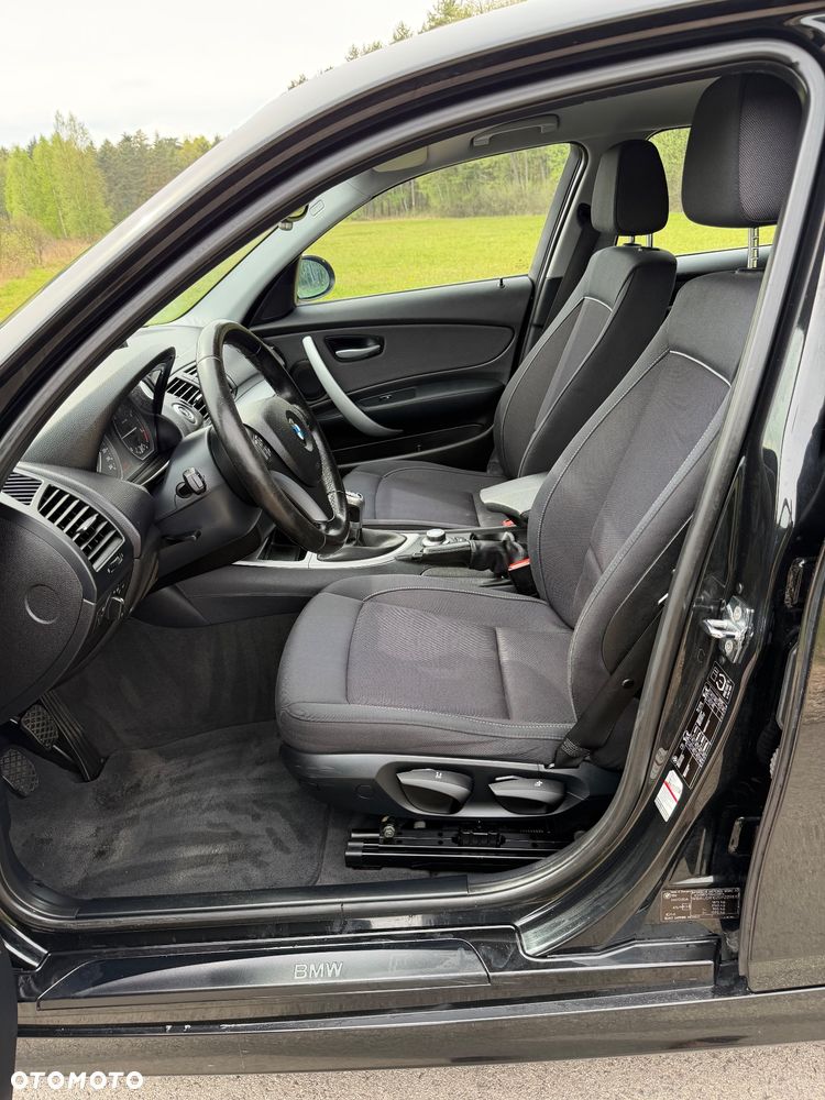 BMW Seria 1 120d DPF Edition Lifestyle - 28