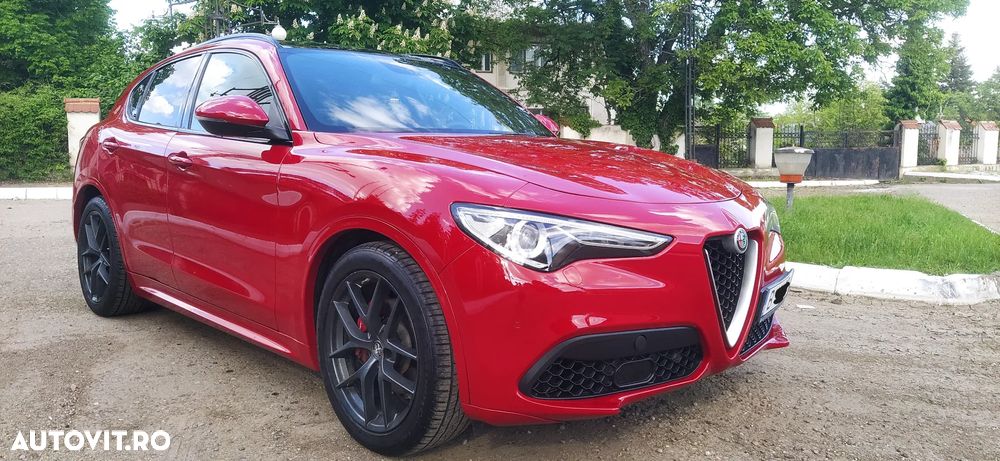 Alfa Romeo Stelvio 2.0 Turbo 16V AT8-Q4 Ti - 6
