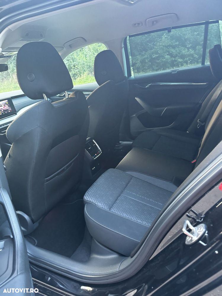 Skoda Octavia 2.0 TDI DSG Style - 32