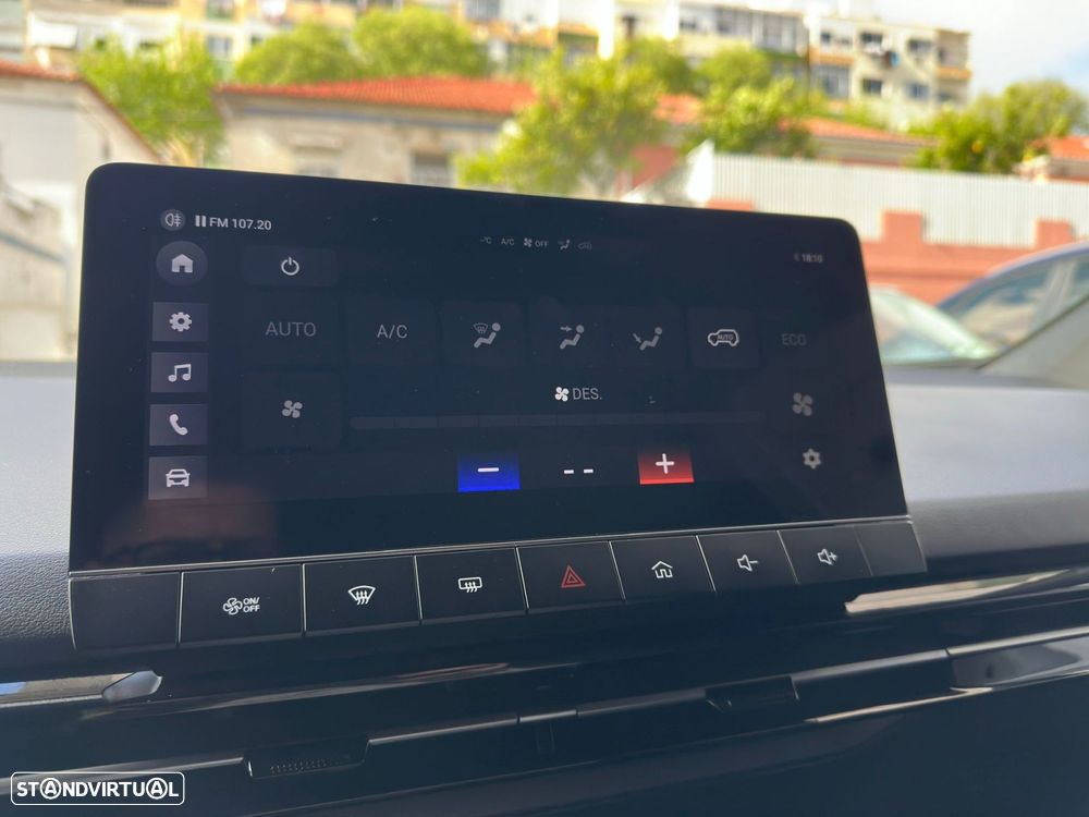 MG MG4 64 kWh Luxury - 18