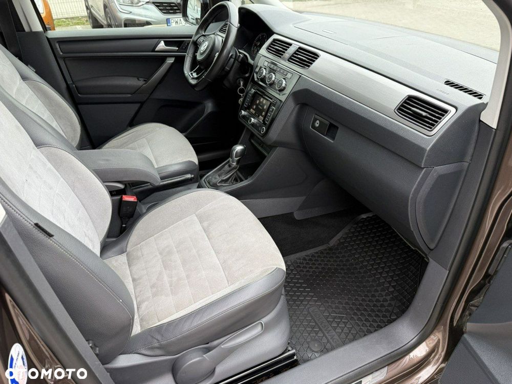 Volkswagen Caddy Highline DSG - 16