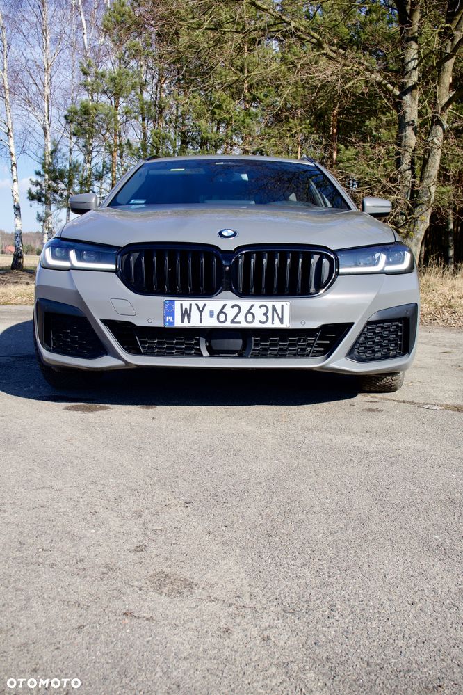 BMW Seria 5 530i xDrive mHEV M Sport sport - 3