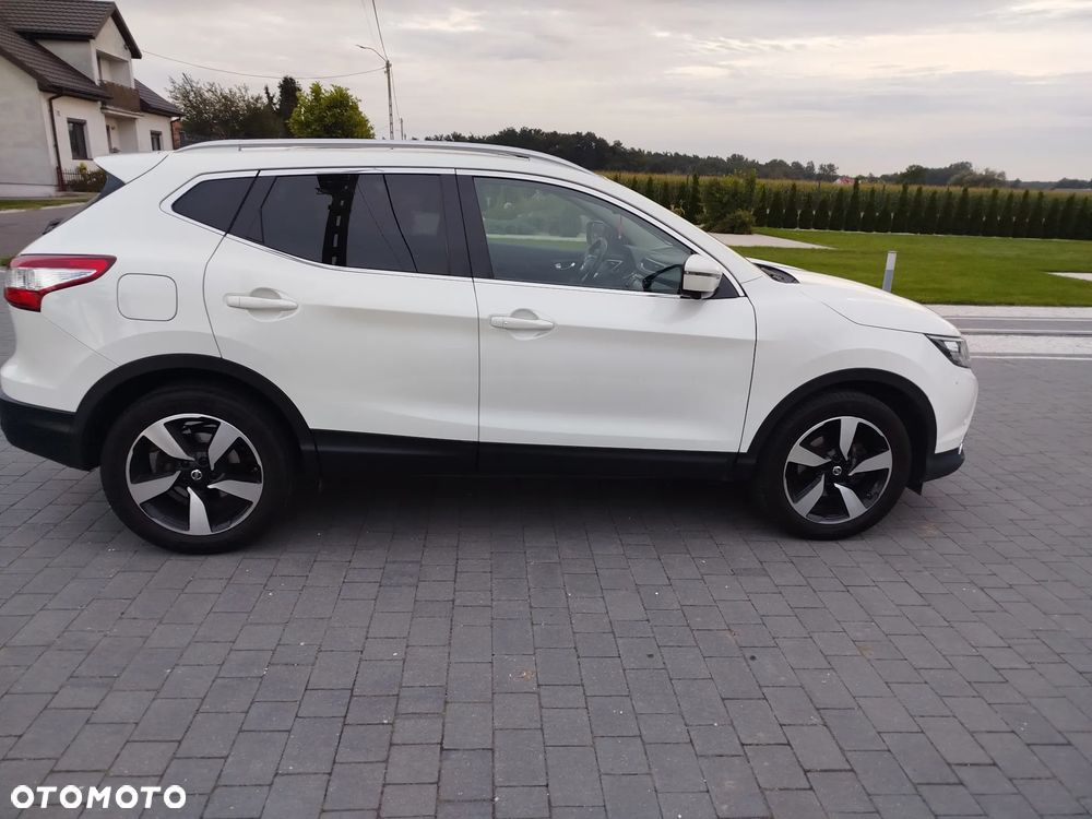 Nissan Qashqai 1.5 dCi Tekna - 4