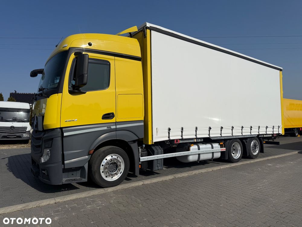 Mercedes-Benz Actros 2543 - 16