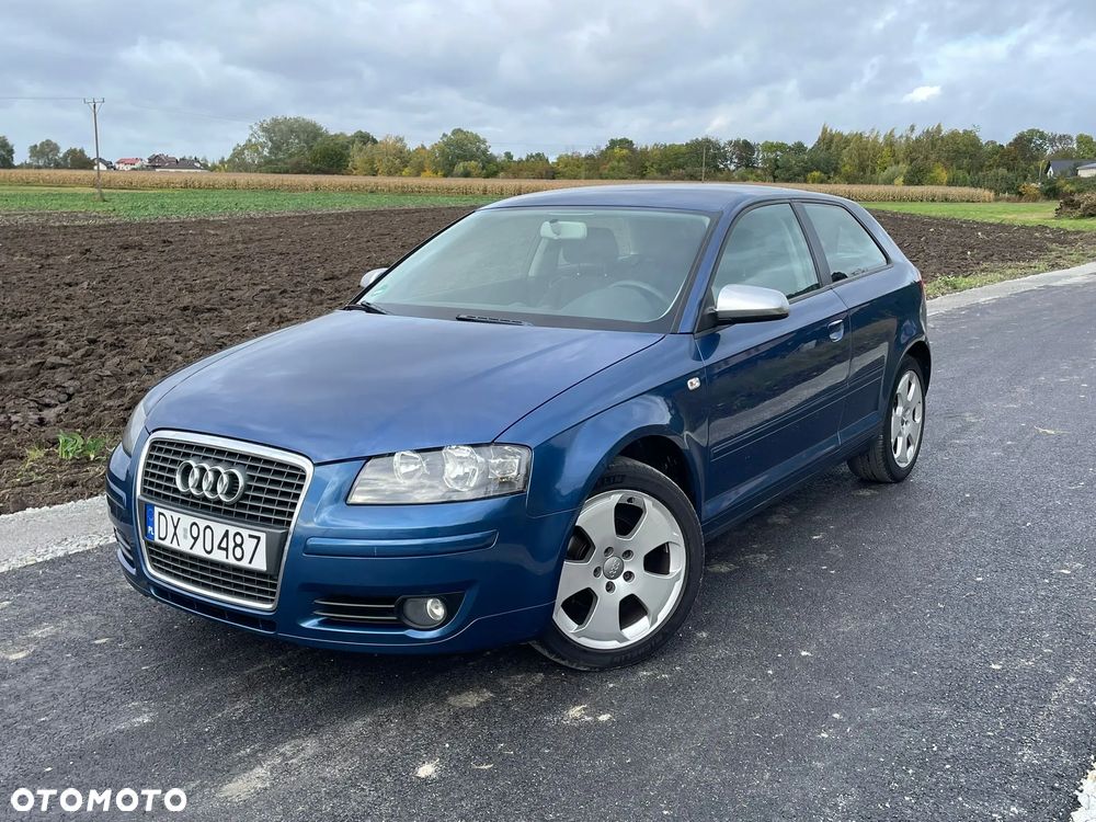 Audi A3 1.6 Limited Edition - 1