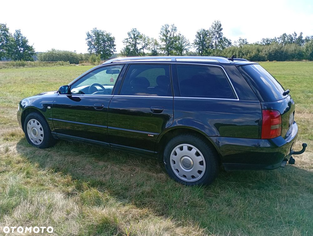 Audi A4 Avant - 33