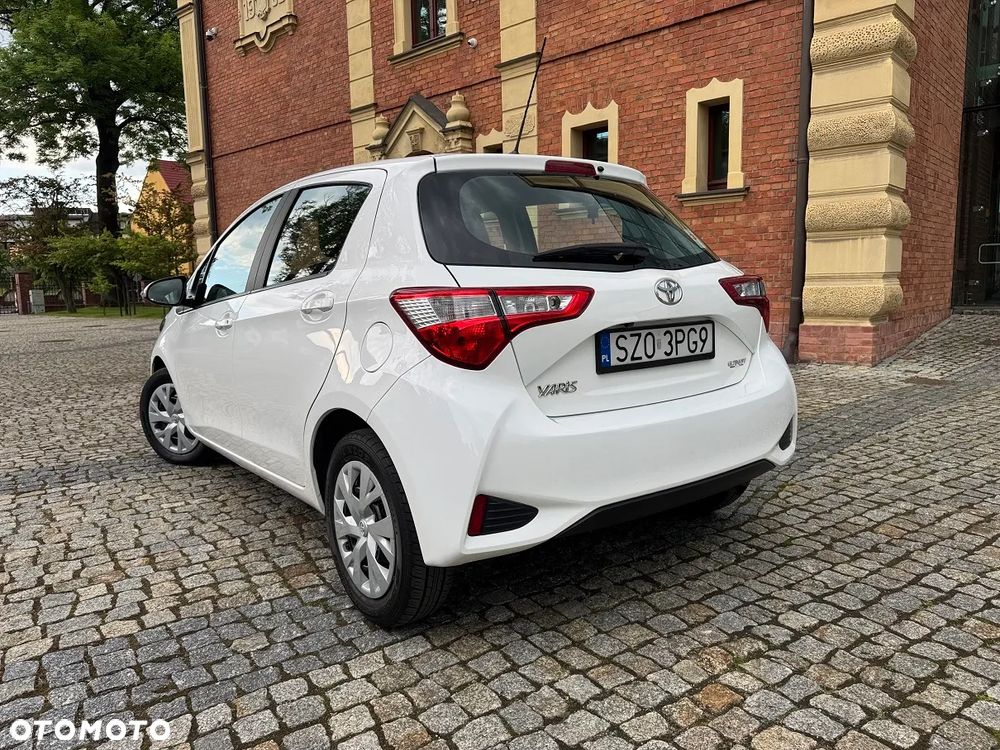 Toyota Yaris - 8