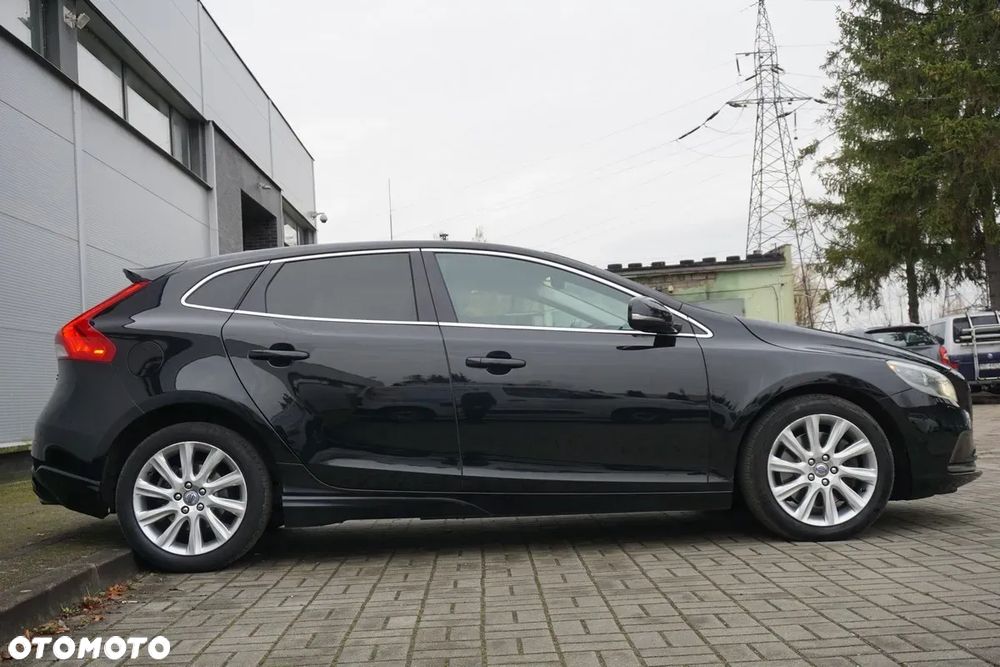 Volvo V40 D3 Summum - 22