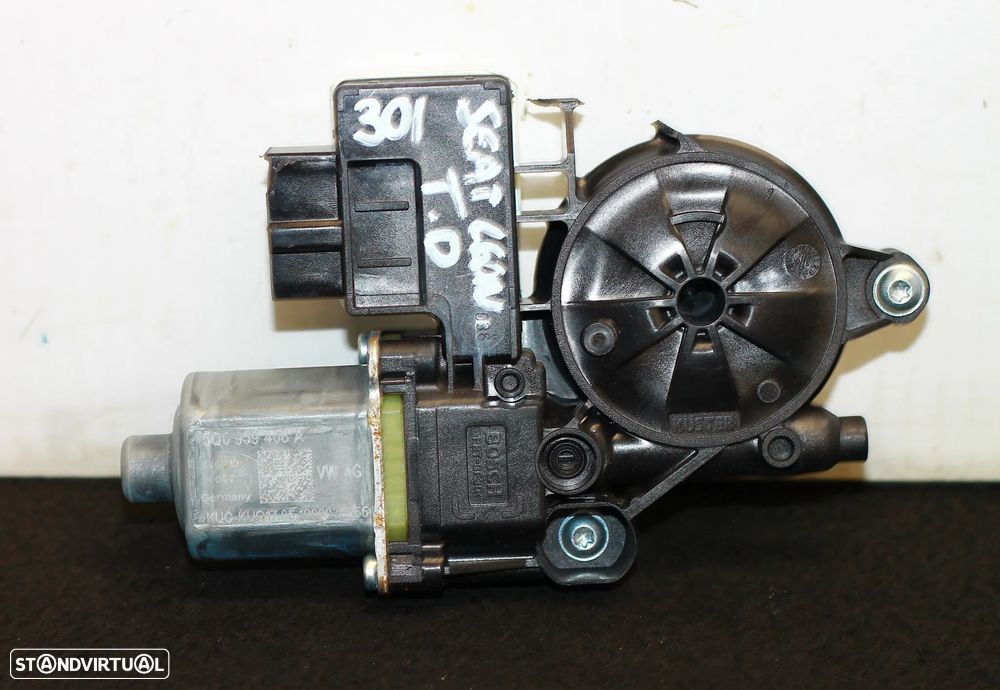 MOTOR ELEVATÓRIO DO VIDRO TRASEIRO DIREITO SEAT LEON - 2
