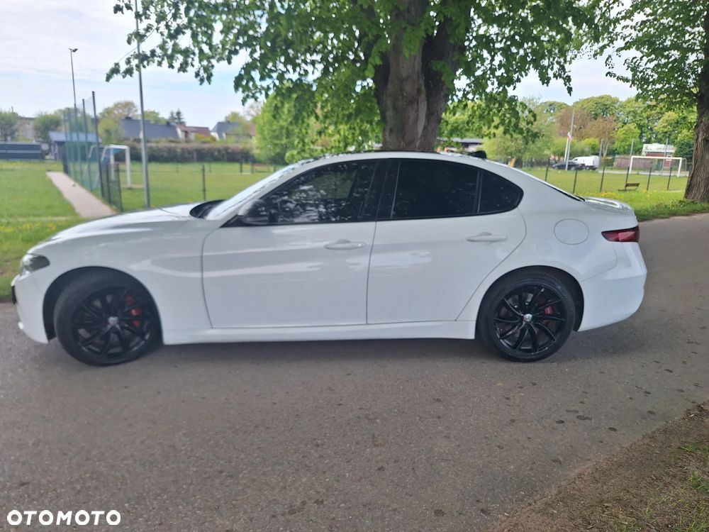 Alfa Romeo Giulia 2.0 Turbo TI Q4 - 5
