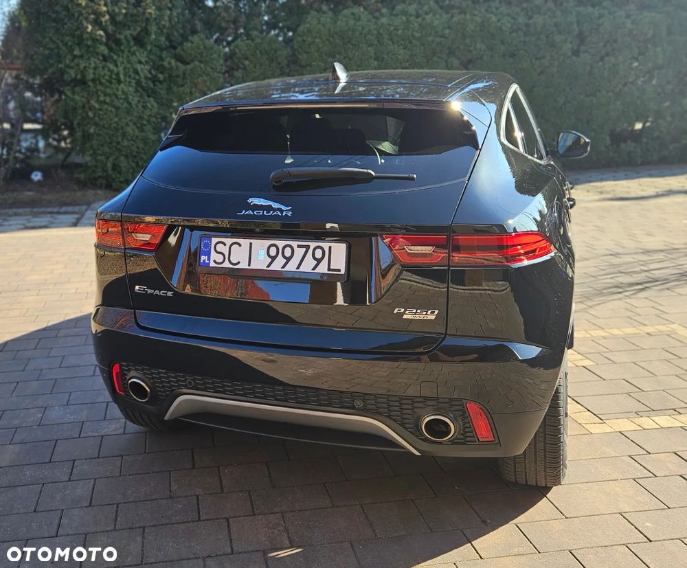 Jaguar E-Pace P250 AWD SE - 14