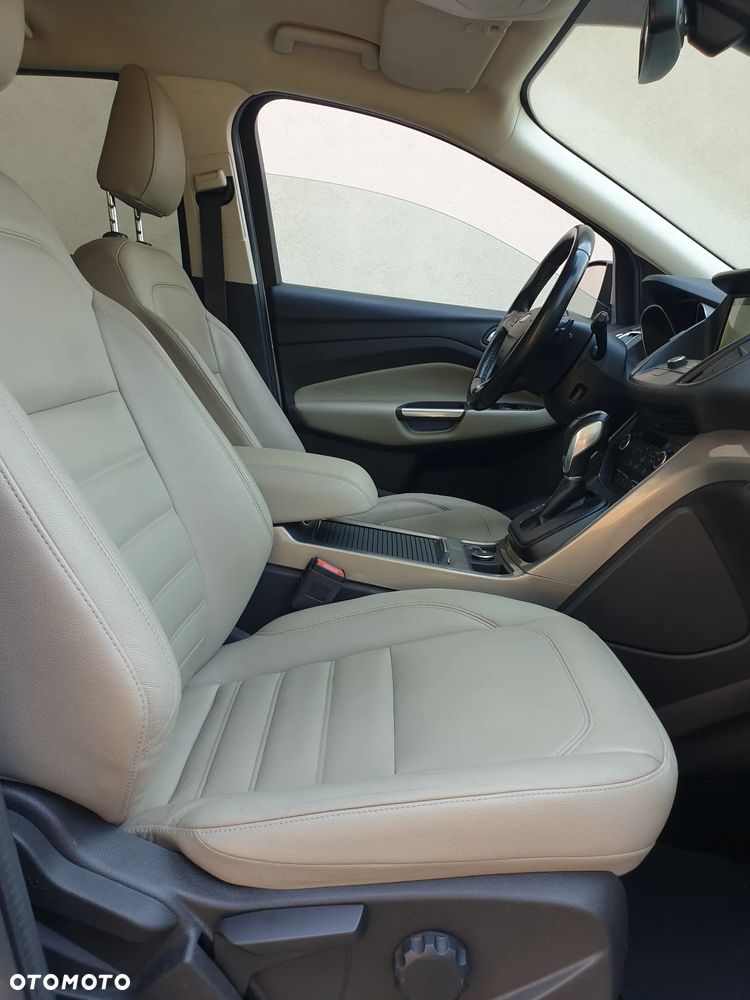 Ford Kuga 2.0 TDCi 4x4 Individual - 32