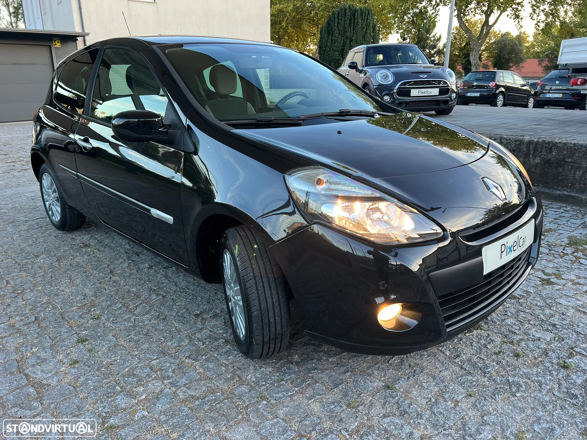 Renault Clio 1.2 16V GT 130g - 3