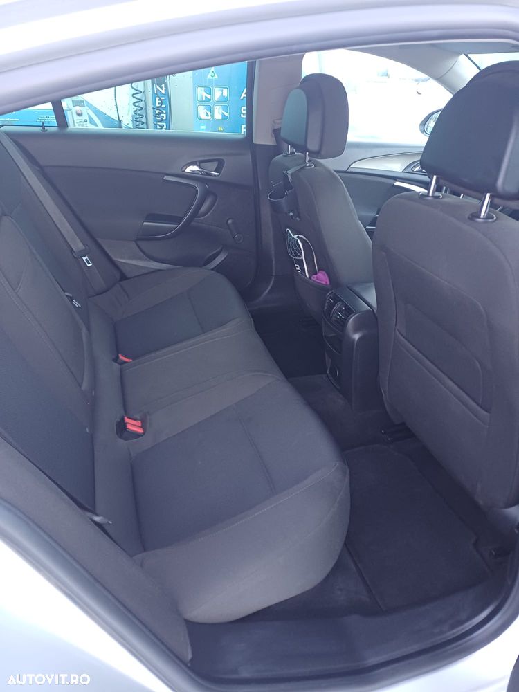Opel Insignia 2.0 CDTI - 24