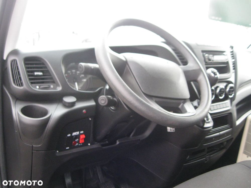 Iveco DAILY 35C13.. HDS --8,5-M. + SKRZYNIA  4-M. - 9