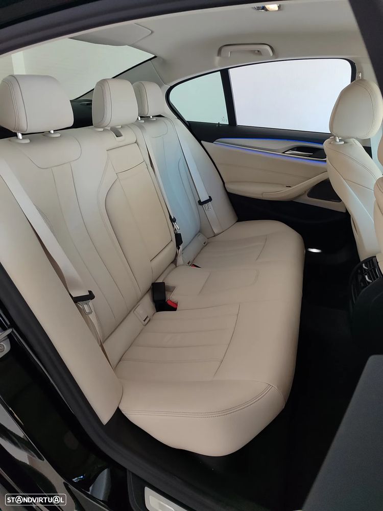 BMW 520 d Line Luxury Auto - 13