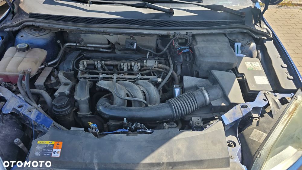 Ford Focus 1.6 Ambiente - 9