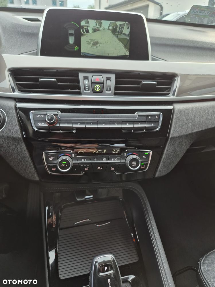 BMW X1 sDrive18i - 25