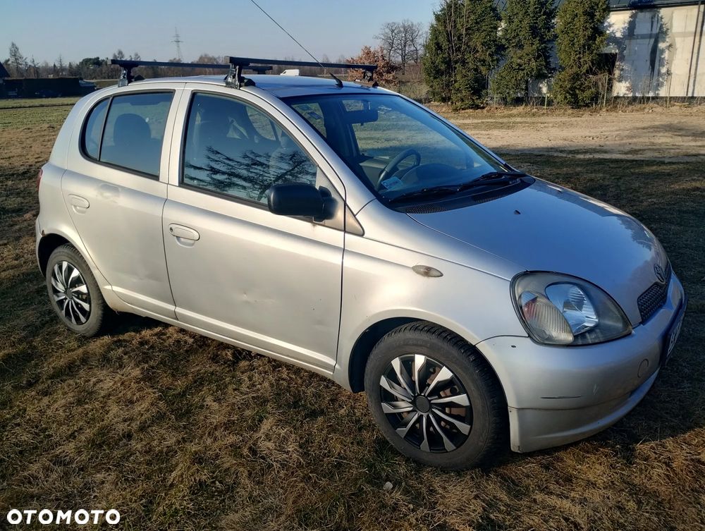 Toyota Yaris 1.3 Luna - 1