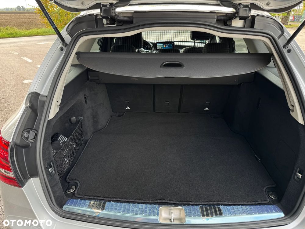 Mercedes-Benz Klasa C 220 d 4MATIC 9G-TRONIC - 16
