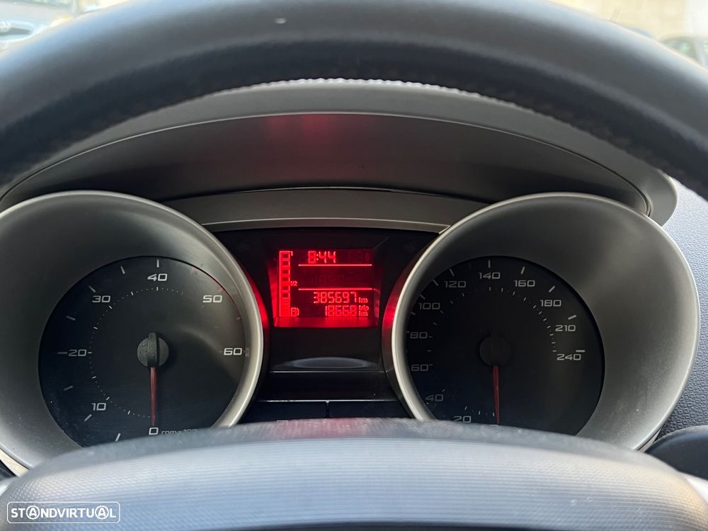 SEAT Ibiza 1.6 TDI 25 Anos DPF - 8