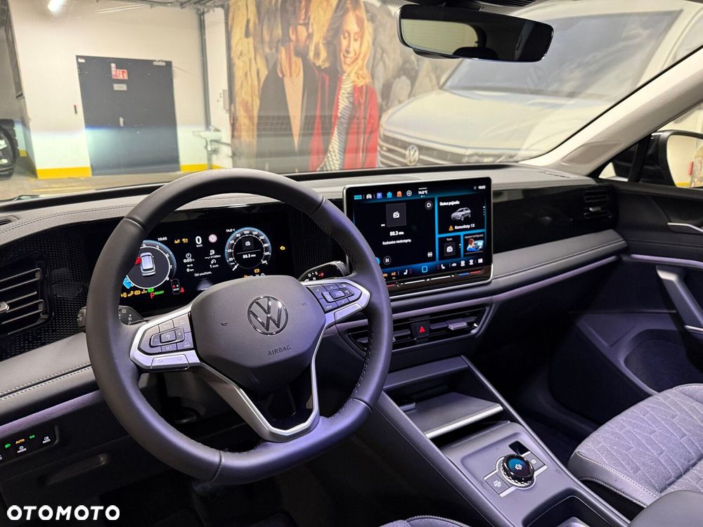 Volkswagen Tiguan - 13