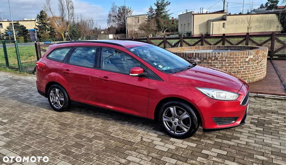 Ford Focus 1.6 SYNC Edition - 1