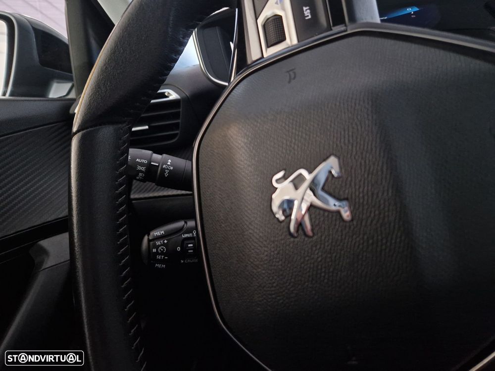 Peugeot 2008 1.5 BlueHDi Allure - 18