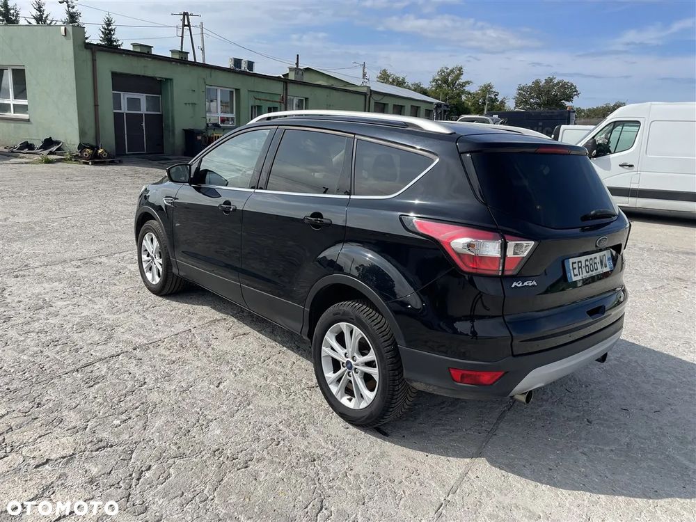 Ford Kuga 1.5 EcoBoost 2x4 Business Edition - 9