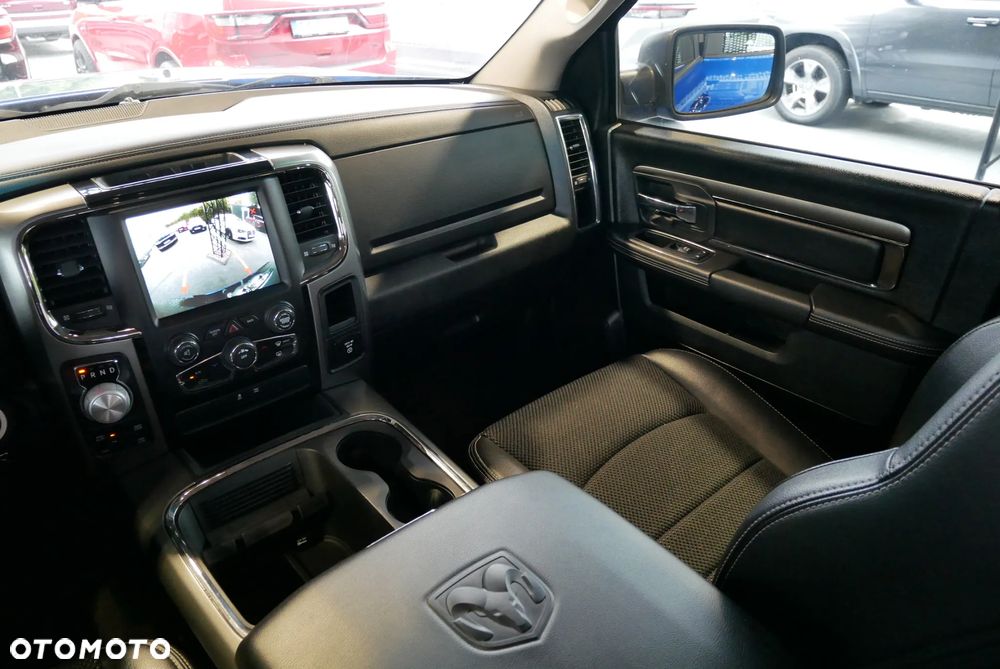 Dodge RAM 1500 5.7 4x4 - 21