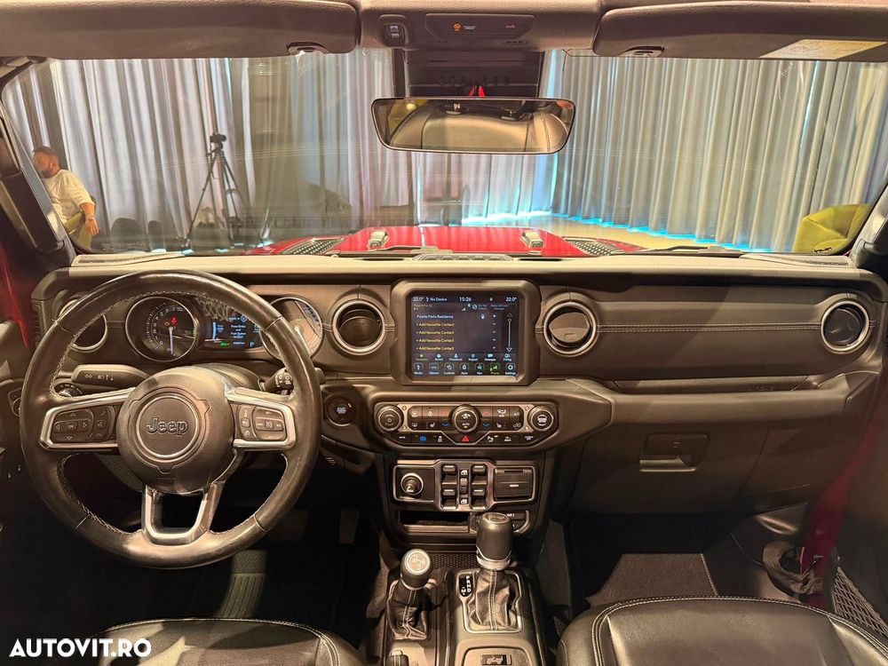 Jeep Wrangler - 24