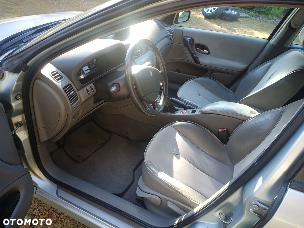 Renault Laguna - 9
