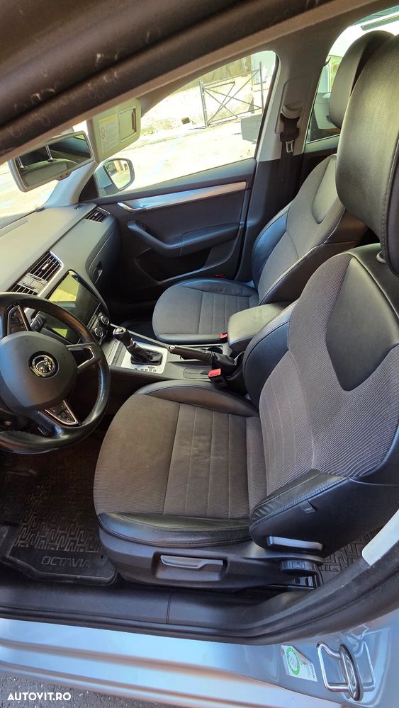 Skoda Octavia 2.0 TDI STYLE DSG - 6