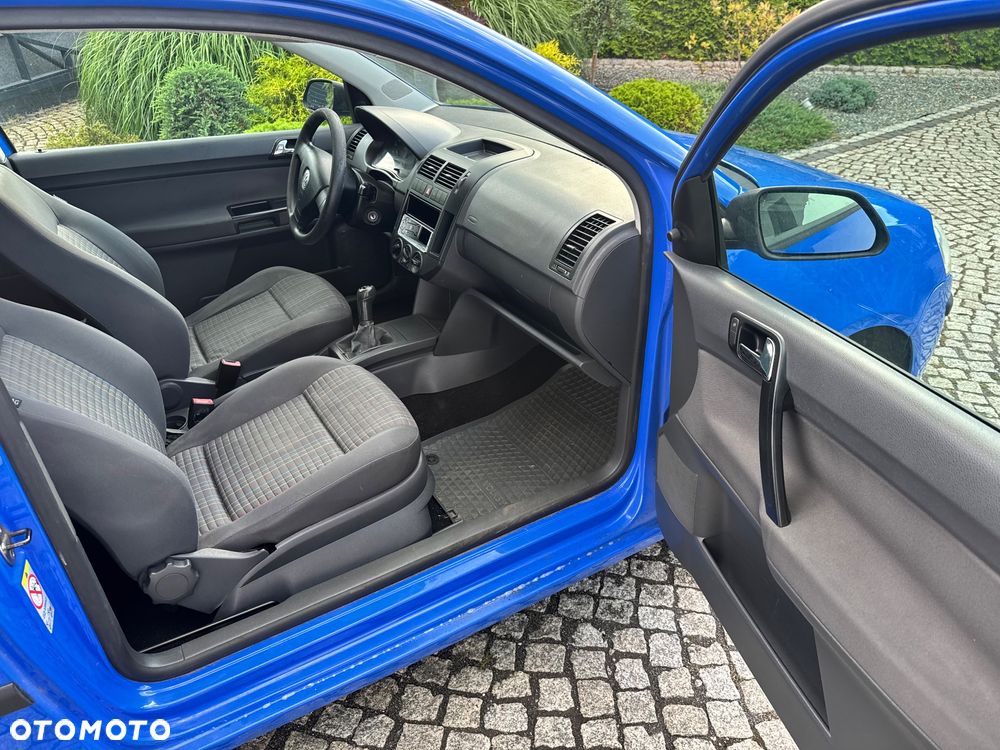 Volkswagen Polo - 29